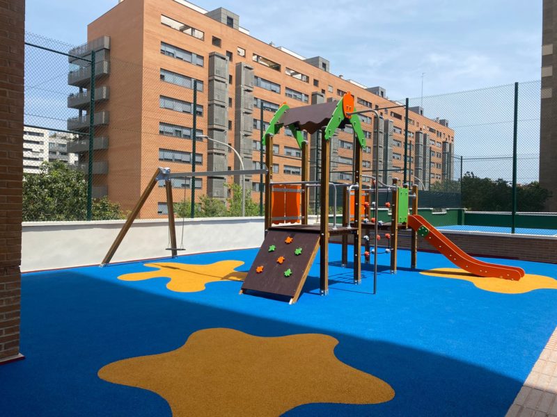 Parque infantil para residencial en Valencia